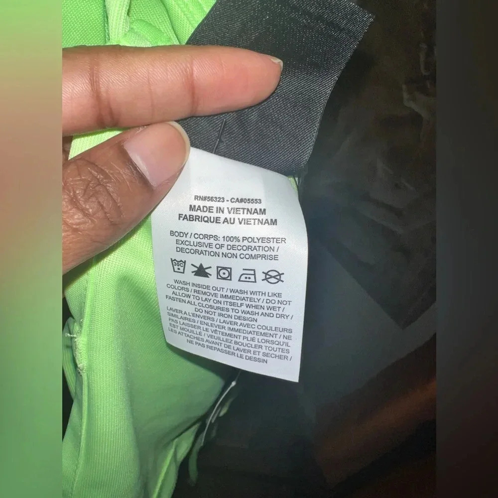 Nike Open Back Top - Picture 6 of 9